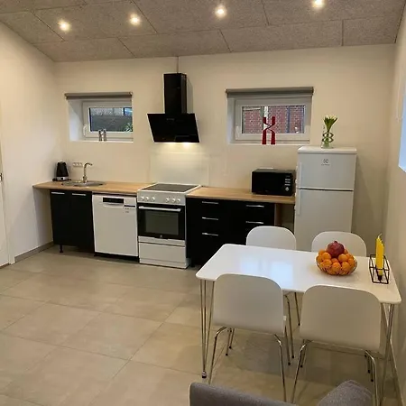 Small Rica House In The Center In Villa Billund